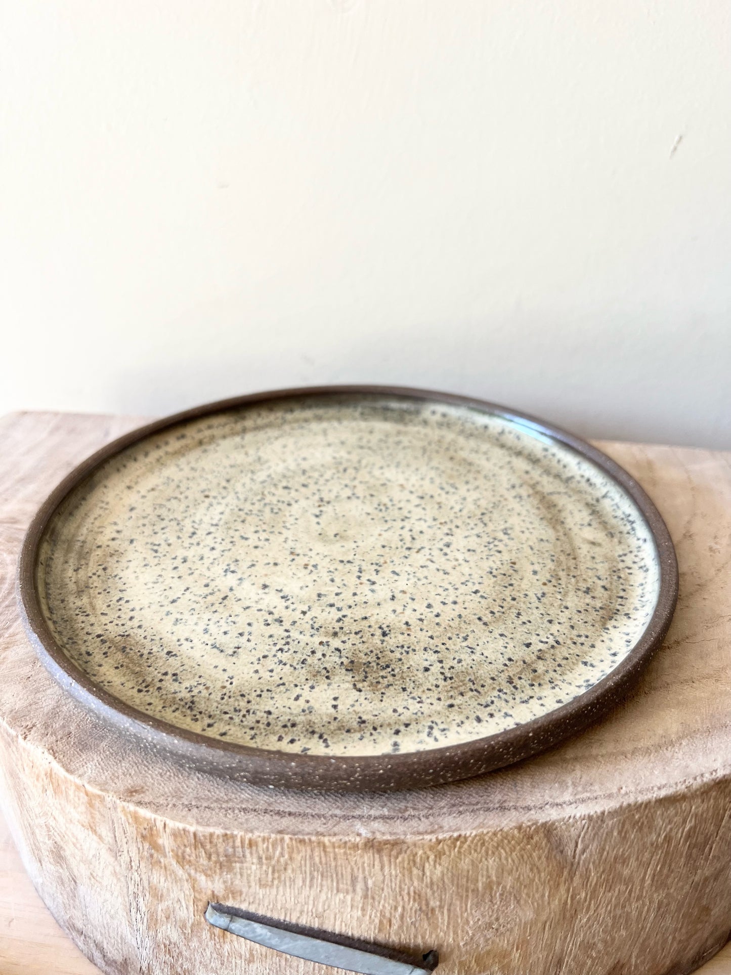 Dark Oak Plate Set
