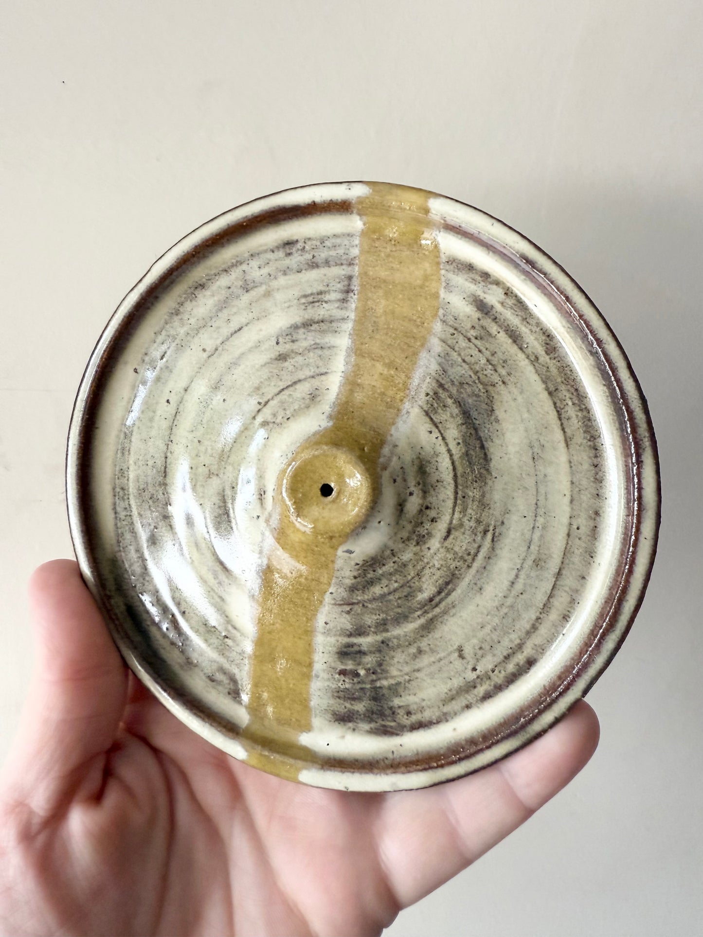 Mustard Oak Incense Holder