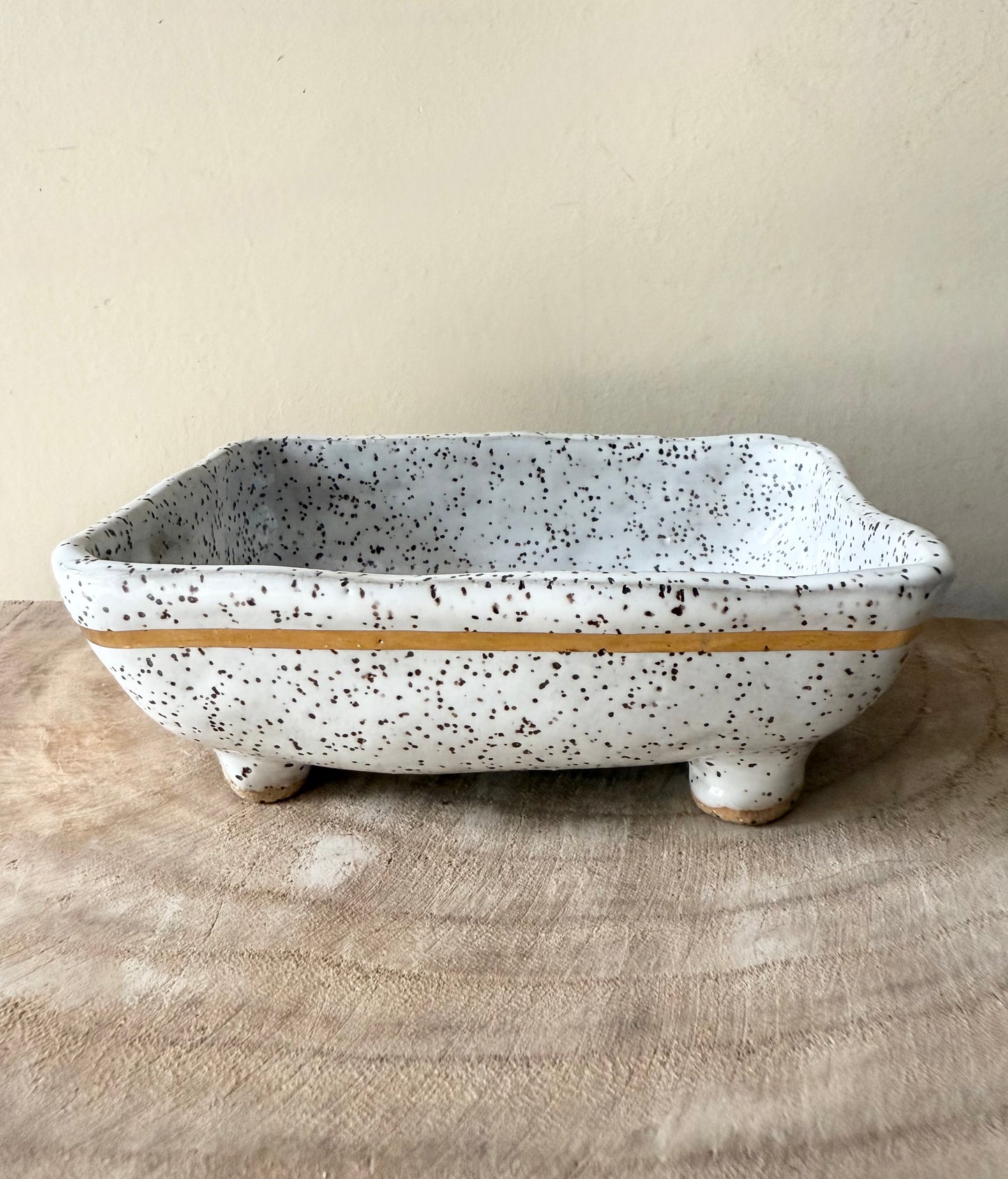 White Gold Speckled Sponge Dish
