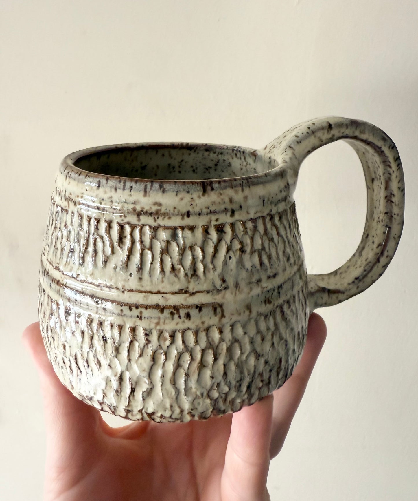 Oak Classic Carved Mug