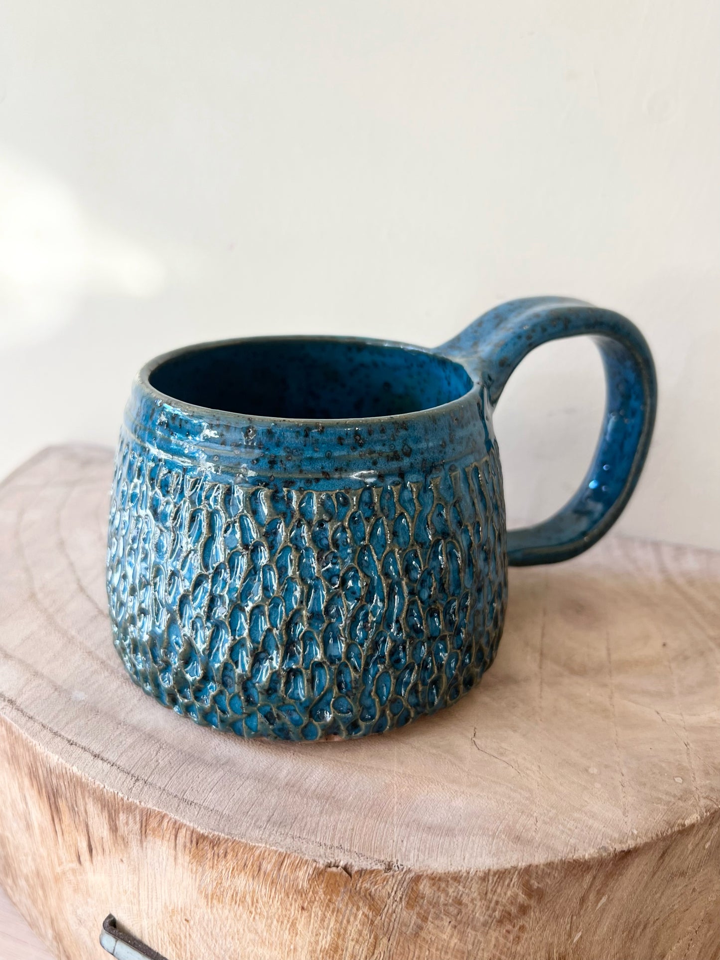 Blue Full Carved Mug