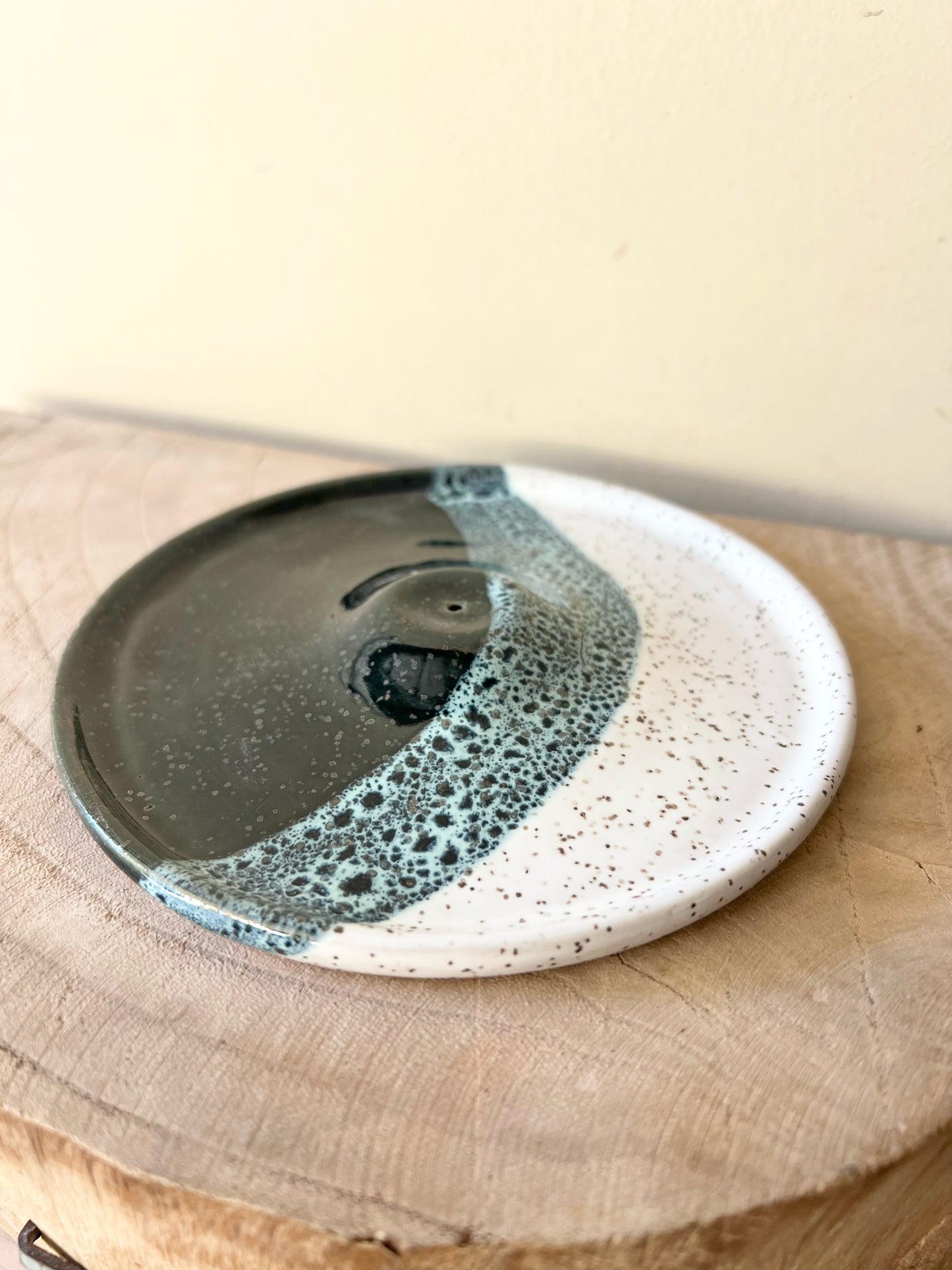 Wave Incense Holder