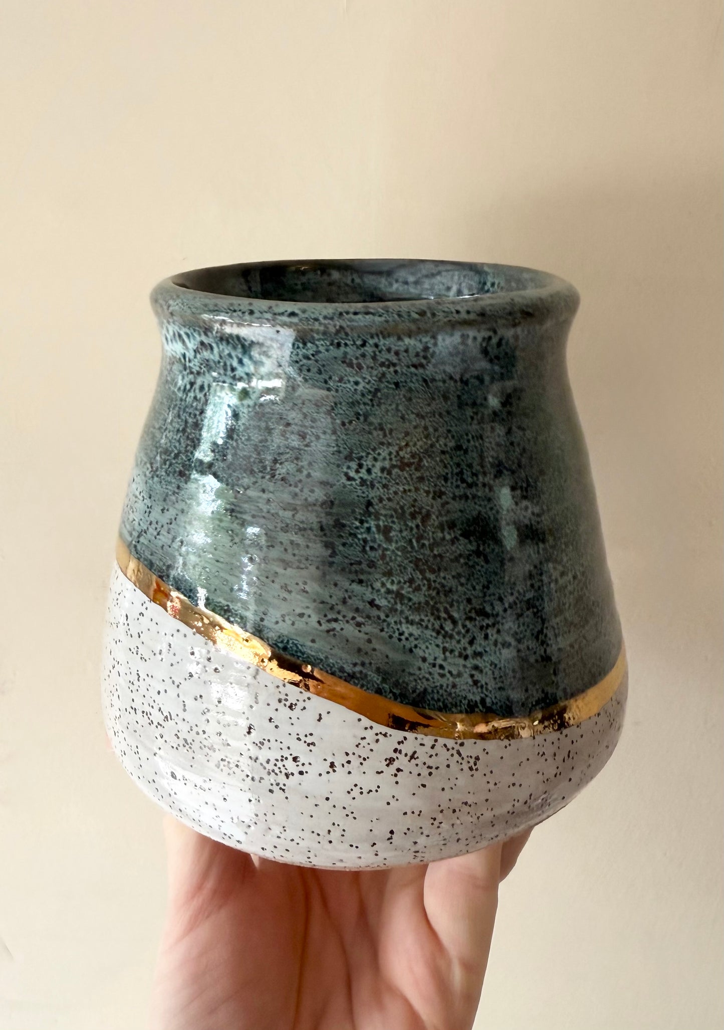 Speckled Moss Gold Vase
